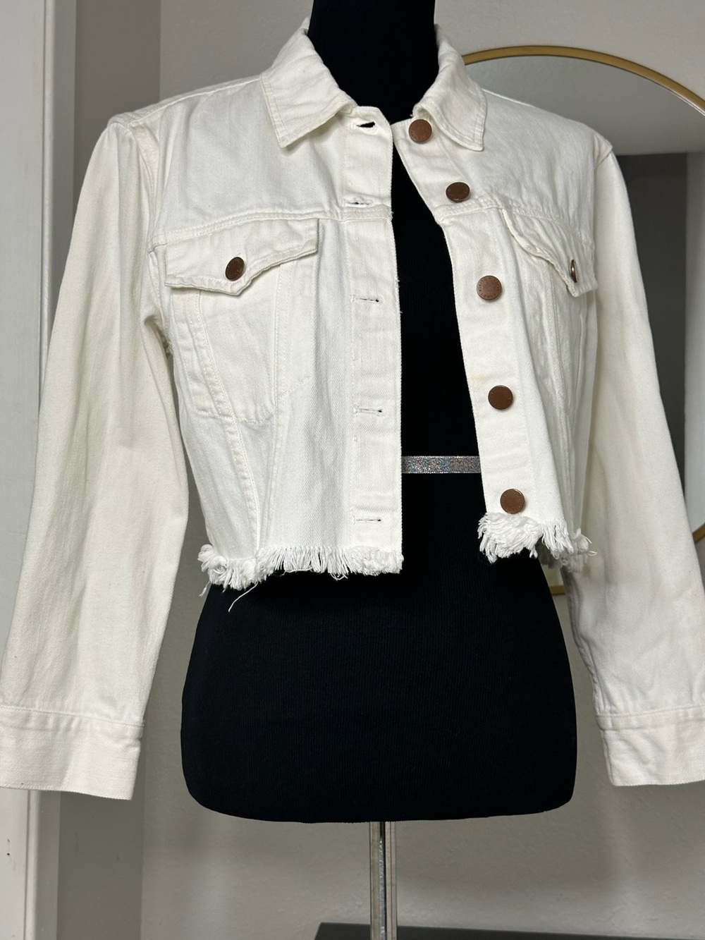 Alice + Olivia White Frayed Hem Cropped Denim Jacket